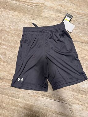 Under Armour Boys  Athletic Shorts NWT